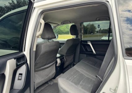 Купить марку машины Toyota Land Cruiser Prado 2013 в Луганске