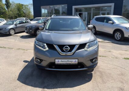 Купить марку машины Nissan X-Trail 2.0 2015 в Луганске