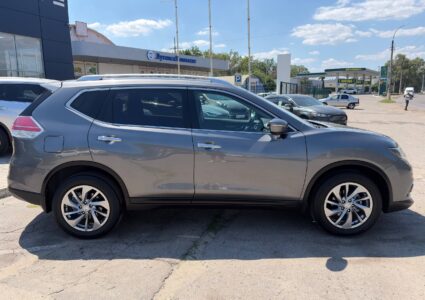 Купить марку машины Nissan X-Trail 2.0 2015 в Луганске