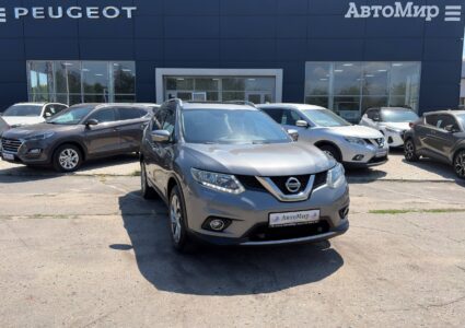 Купить марку машины Nissan X-Trail 2.0 2015 в Луганске