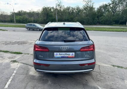 Купить марку машины Audi Q5 2018 в Луганске