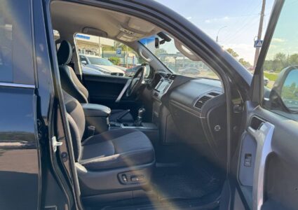 Купить марку машины Toyota Land Cruiser Prado 2019 в Луганске