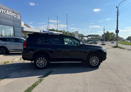 Купить марку машины Toyota Land Cruiser Prado 2019 в Луганске